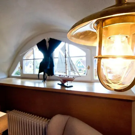 Nyaraló Ferienhaus Ankerplatz Darss Born